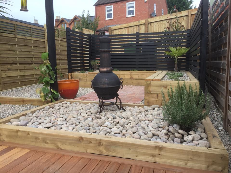 Garden Design - outdoor stone and wooden patio