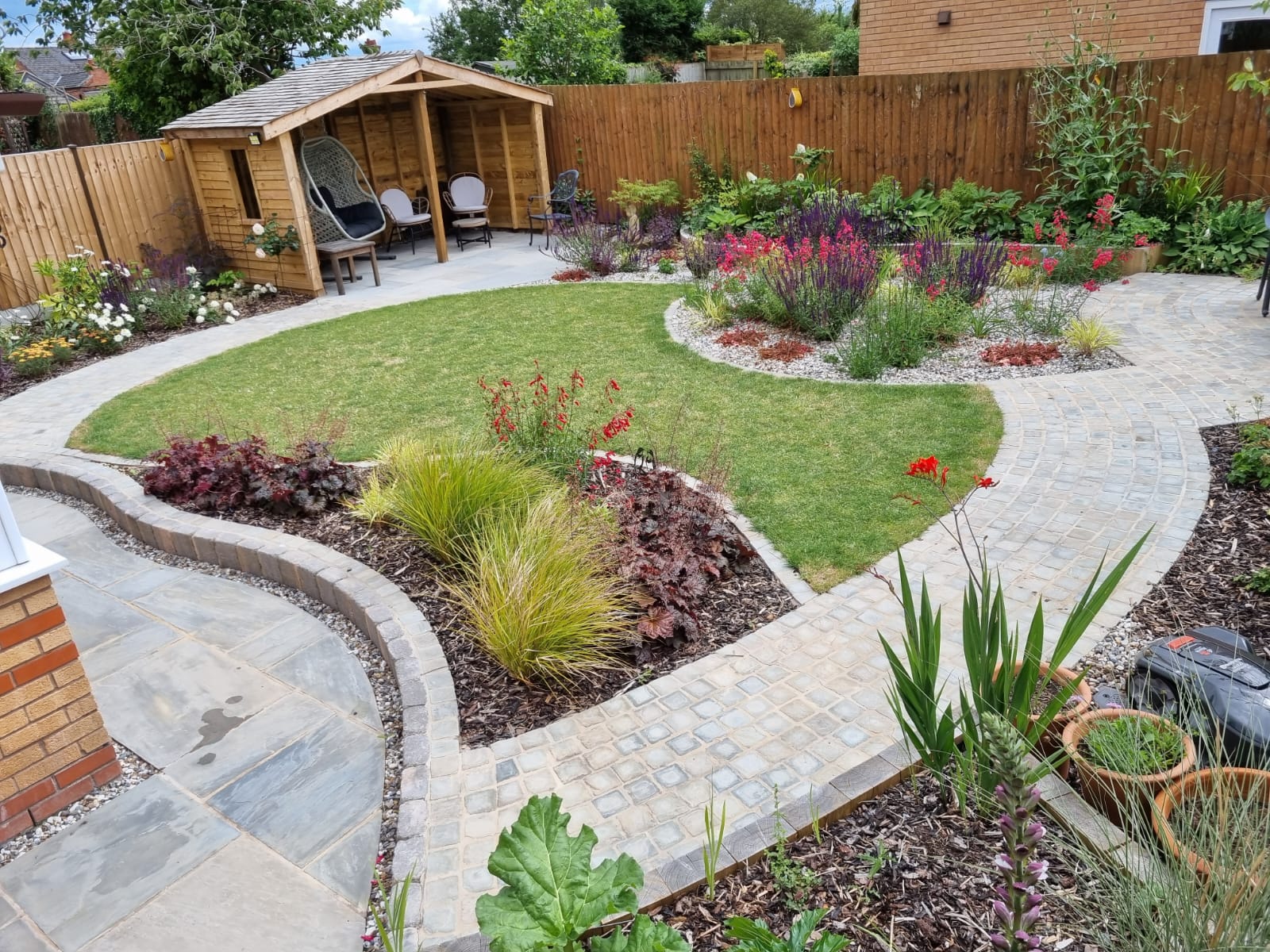 Paisley Patterns high point corner shot of finished garden